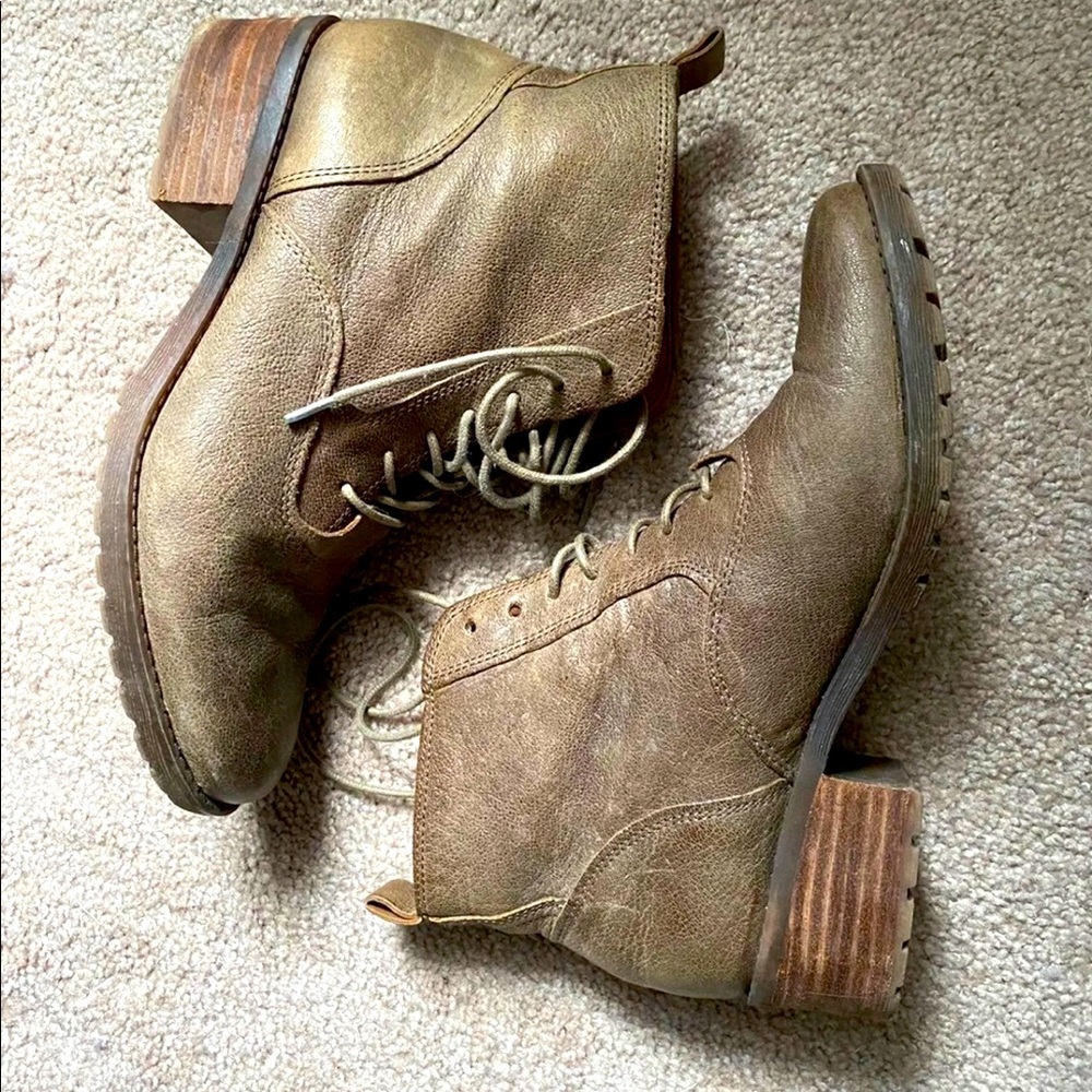 Lucky Brand Leather Distressed booties